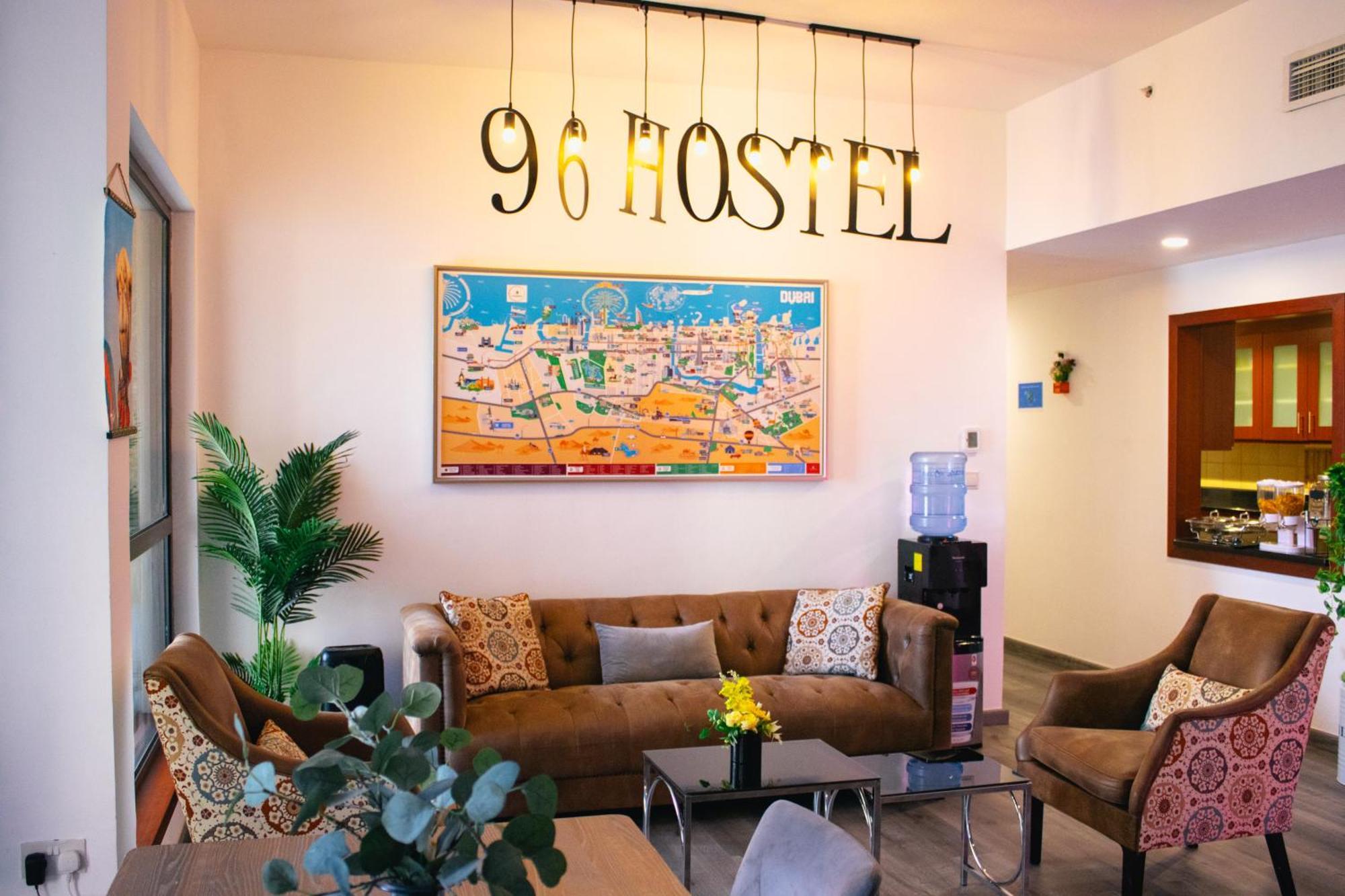 Lunar Hostel 96 Dubai Buitenkant foto