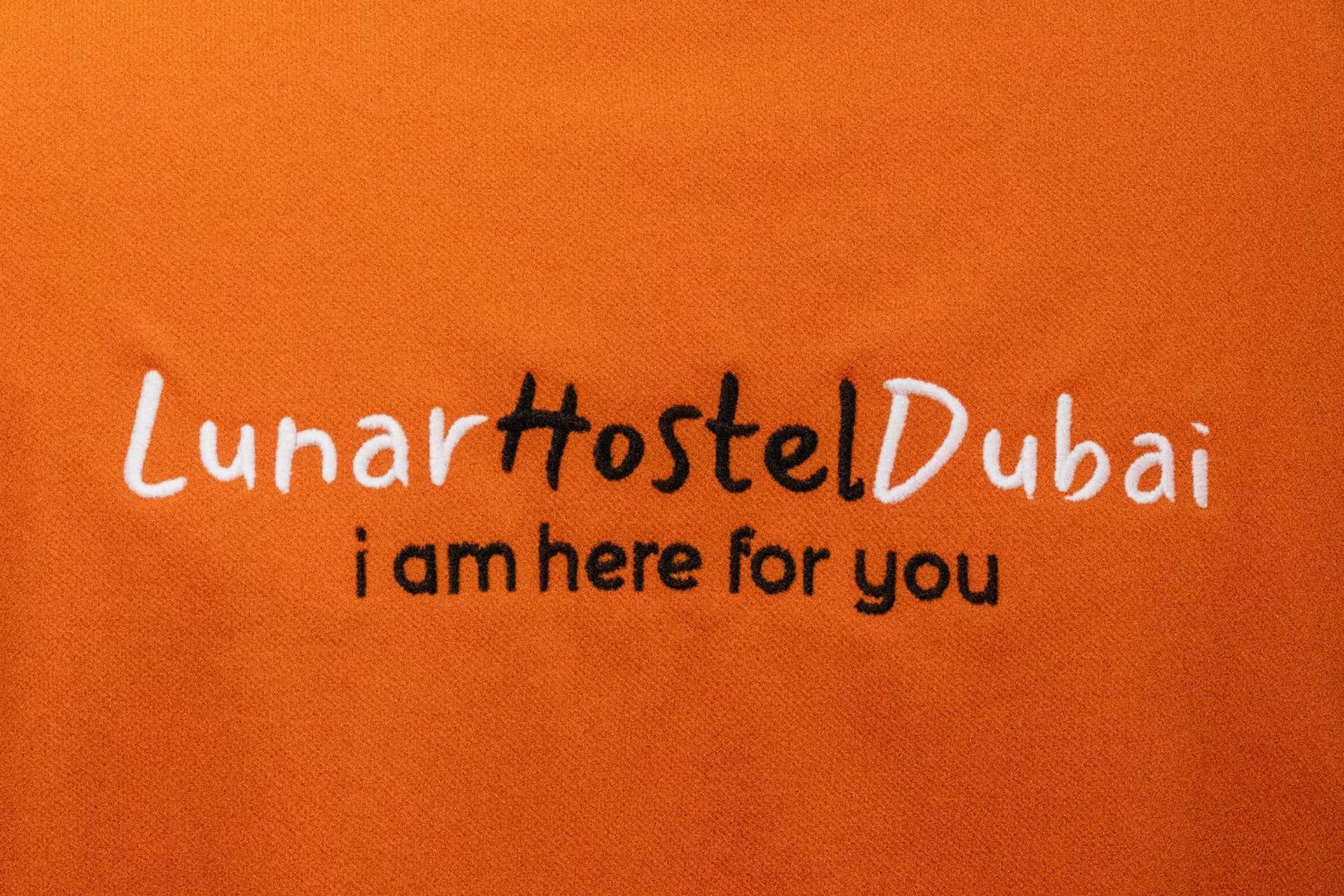 Lunar Hostel 96 Dubai Buitenkant foto